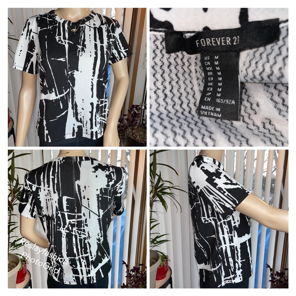 Forever 21 black & white print pullover Top Sz (M)
